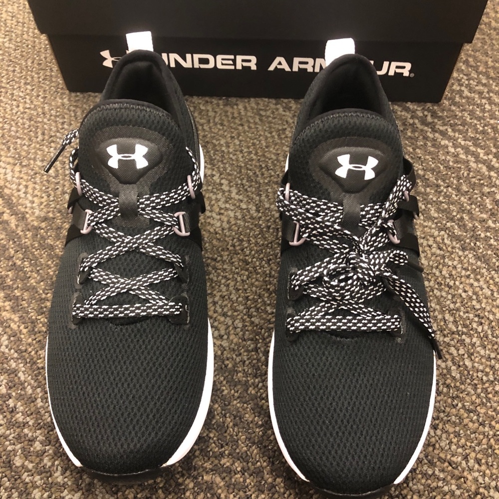 New Under Armour - Picture 2 of 4